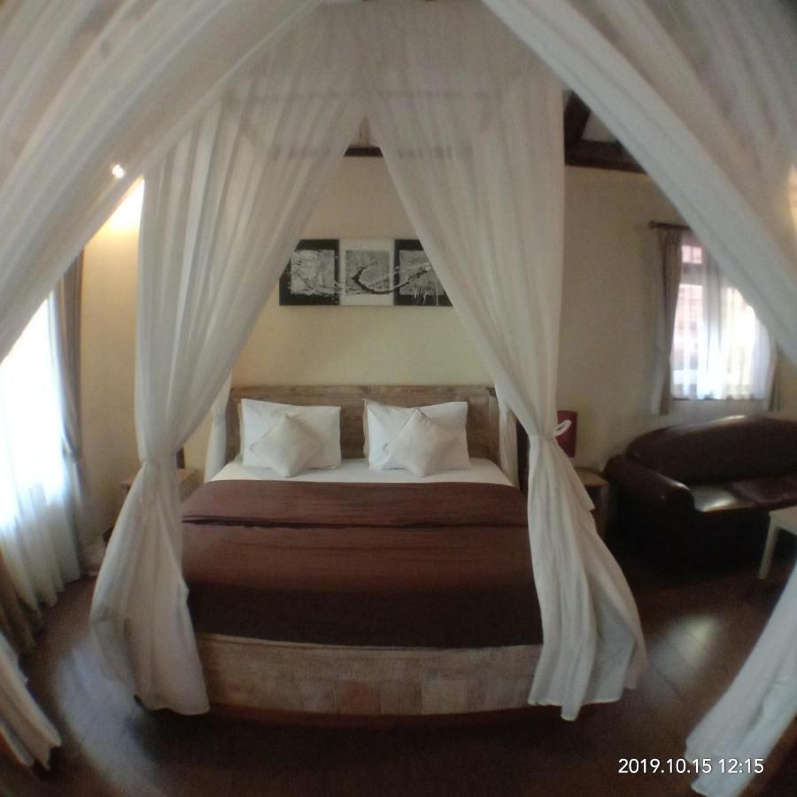 Joglo Villa Bali Penatih Eksteriør bilde